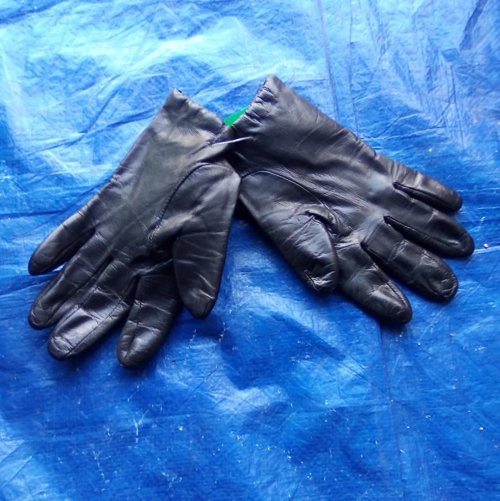 Black Leather Gloves